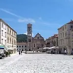 Ana I Zlatko Hotel 3*