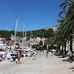 Ana I Zlatko Hotel 3*